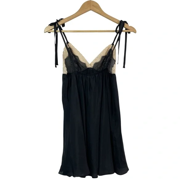 NWT Victoria’s Secret Lace Silk Babydoll Bow Romantic Lingerie Slip Dress Small - Picture 3 of 15
